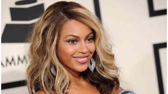 Beyoncé vire son père et annonce un single