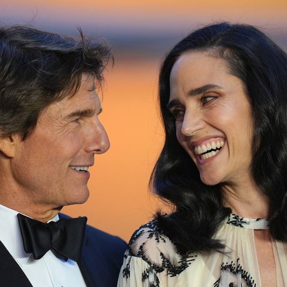 Tom Cruise et Jennifer Connelly à la première du film "Top Gun: Maverick" au cinéma Odeon, Leicester Square à Londres.