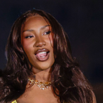 Ni Gims ni Aya Nakamura : voici la chanson francophone la plus écoutée à l'étranger en 2025 !