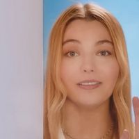 Santa : le clip délirant "Recommence-moi"