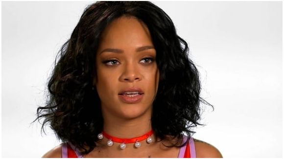 Rihanna se confie sur ses titres pour "En route"