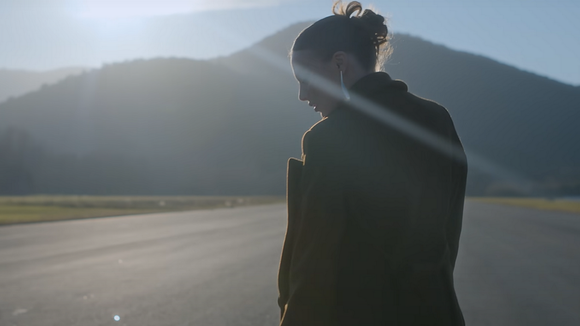 Malgré 27 millions d'écoutes et 19 millions de vues, cette chanteuse adorée snobée aux NRJ Music Awards ? Elle réagit, "J’estime qu’on n’est..."