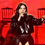 "C'était impossible" : cette chanteuse française reporte son prochain album et sa tournée