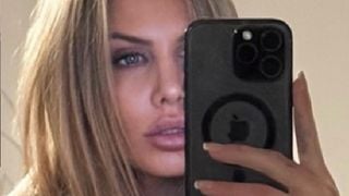 "C'est pour payer le divorce..." : Simon Feraud s'en prend à Adixia suite à son couple avec Nicolo, elle lui répond cash !