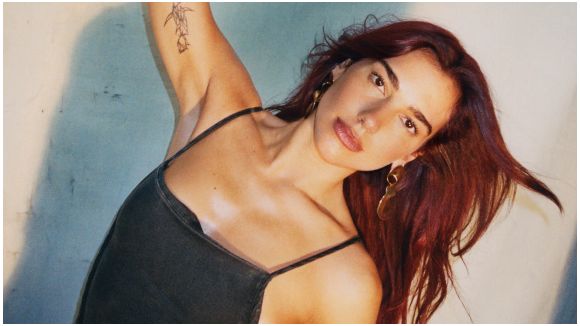 Dua Lipa lance la "Training Season"