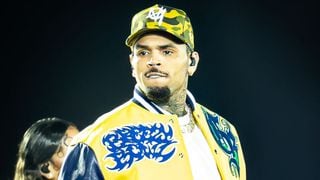 "Meilleur que Michael Jackson" : Chris Brown désigné meilleur performer de tous les temps, les fans dubitatifs