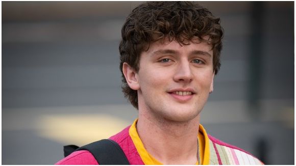 Bastiaan (Star Academy) star d'une série