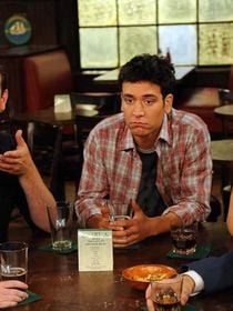"Pas du tout proches" : 12 ans après la fin d'How I Met Your Mother, Josh Radnor brise l'illusion sur ses relations avec ses anciennes co-stars