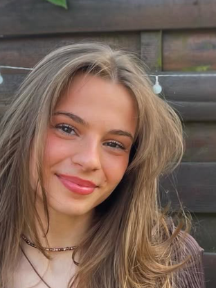 Star Academy : Anouk prête à griller la priorité à Ambre ?