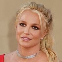 Britney Spears : pourquoi elle s'est rasée la tête ?