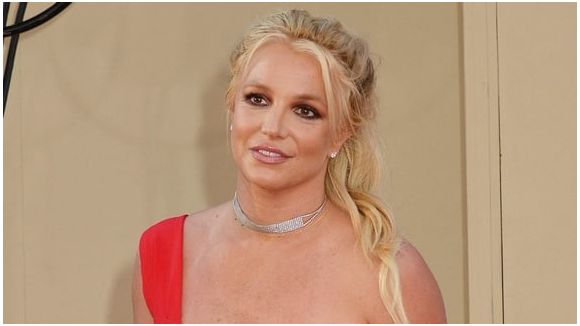 Britney Spears : pourquoi elle s'est rasée la tête ?