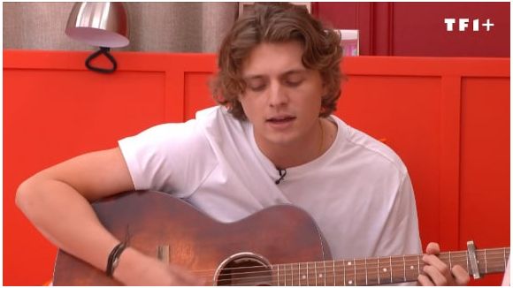 Star Academy : Ulysse dévoile une compo
