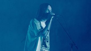 Descendu en flèche par la critique à sa sortie, cet album est en train de devenir le plus populaire de son auteur