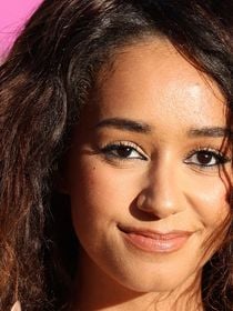 +30% d'écoutes : cette chanson française cartonne dans les charts après le Bercy de Léna Situations