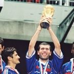 "1998, notre plus belle histoire" : un spectacle musical sur la victoire des Bleus arrive, et des footballeurs sont impliqués