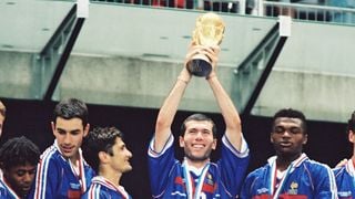 "1998, notre plus belle histoire" : un spectacle musical sur la victoire des Bleus arrive, et des footballeurs sont impliqués