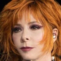 Mylène Farmer : le platine pour "Nevermore" !