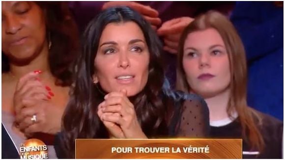 Jenifer chante l'hymne de la "Star Ac"