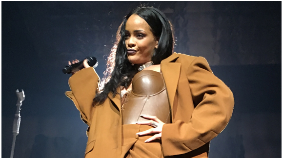 Rihanna fait annuler un festival