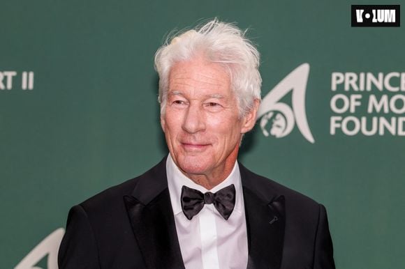 Richard Gere au photocall du 20ème anniversaire de la fondation Prince Albert II de Monaco à la salle Garnier de l’Opéra de Monte-Carlo, Monaco, le 18 septembre 2026. Cet évènement exceptionnel mobilise de nombreux artistes et philanthropes autour du couple princier. © Claudia Albuquerque/Bestimage # Photocall for the 20th anniversary of the Prince Albert II of Monaco Foundation at the Salle Garnier of the Monte-Carlo Opera, September 18, 2026. This exceptional event brings together numerous artists and philanthropists alongside the princely couple. | 00770592
