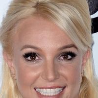 Britney Spears dévoile l'inédit "Love"