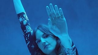 Jain mise sur "Cosmic Love" en nouveau single