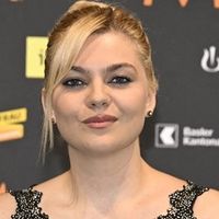 Louane reprend Céline Dion avant l'Eurovision