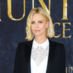 "C'est un peu déchirant" : Charlize Theron aurait aimé pouvoir revenir dans la saga qui a donné naissance au meilleur film d'action de 2015