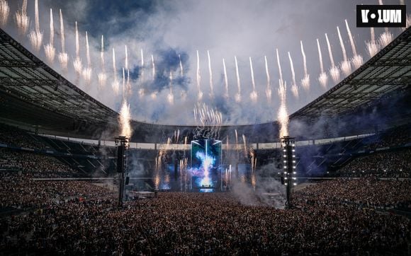 Le show pyrotechnique de David Guetta.