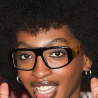 Ebony dévoile un extrait d'une nouvelle chanson