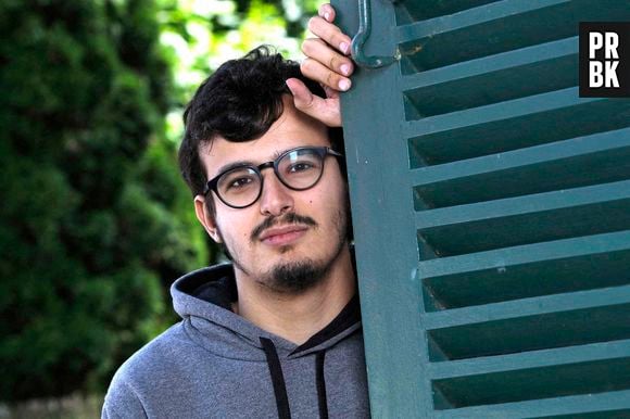 Paul El Kharrat pose lors d'une séance photo à Paris, France, le 20 août 2023. Photo par VIM/ABACAPRESS.COM