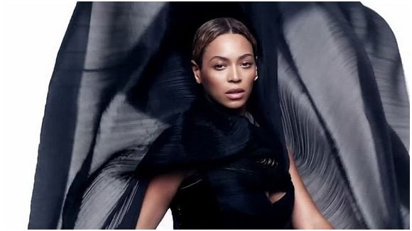 Beyoncé lance "XO" et "Drunk In Love" en radio