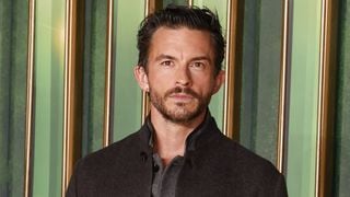 Après Ariana Grande, Jonathan Bailey quitte le projet le plus attendu de 2027