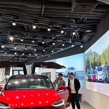 Nouvelle voiture pour Tesla ? Un hacker fait une découverte étonnante