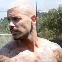 M. Pokora exhibe ses muscles (vidéo)
