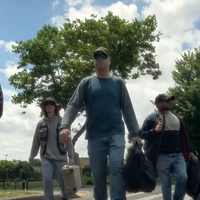 Cette série devait sortir dans 3 jours, elle est finalement repoussée indéfiniment à cause de l'actualité américaine