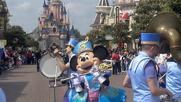 J’ai été au Disney Music Festival à Disneyland Paris… et c’était absolument magique ! Comment (presque) tout voir en seulement 24h ?