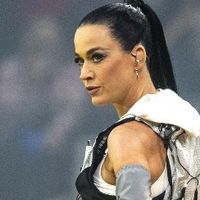 Katy Perry lance sa tournée, les fans affligés