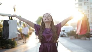 Adieu les mocassins d'hiver : Pikolinos lance une version "lune bleue" juste à temps pour le printemps