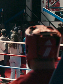 Avant de cartonner sur Netflix avec ce film de boxe, cet acteur avait mis sa carrière en pause à cause d'un burn-out, "Tu seras jamais heureux"