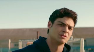 Oubliez le Noah Centineo d'A tous les garçons que j'ai aimés, l'acteur a complètement changé à cause d'un rôle