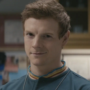 Patrick Gibson dans Dexter : Les Origines