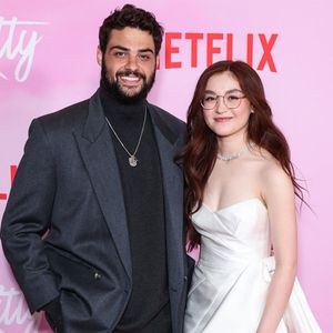 Noah Centineo, Anna Cathcart à la première de la série "XO Kitty" à Los Angeles, le 11 mai 2023.