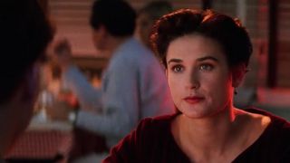 Ni Ghost, ni The Substance : Demi Moore aurait dû avoir une scène d’amour avec Tom Cruise dans un film culte des années 1990