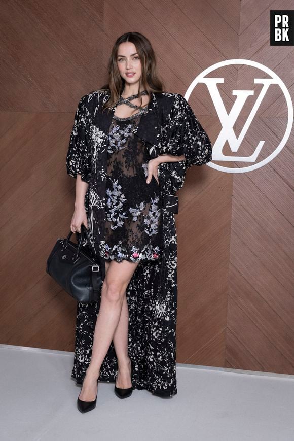 Ana de Armas - Photo Call pour Le Défilé « Vuitton »Collection Prêt-à-Porter Automne/Hiver 2025-2026" lors de la Fashion Week de Paris (PFW), le 10 mars 2025. © Olivier Borde /Bestimage
