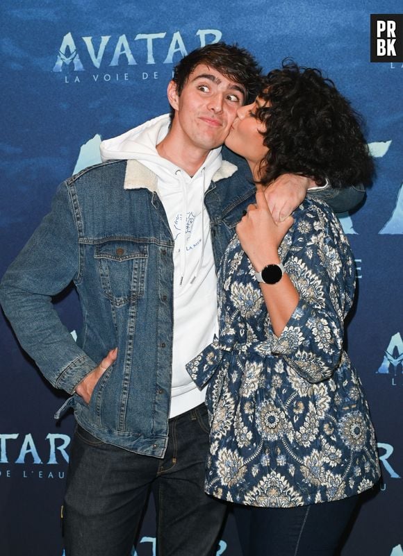 Vaimalama Chaves (Miss France 2019) et son compagnon Nicolas Fleury à la première du film "Avatar: La Voie de l'Eau" au cinéma Le Grand Rex à Paris, le 13 décembre 2022. © Guirec Coadic/Bestimage