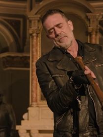 The Walking Dead : ce détail répugnant que la production a caché à Jeffrey Dean Morgan "parce qu’ils voulaient finir la scène"