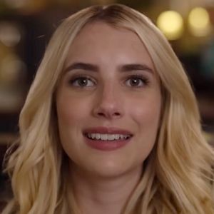 Emma Roberts dans About Fate