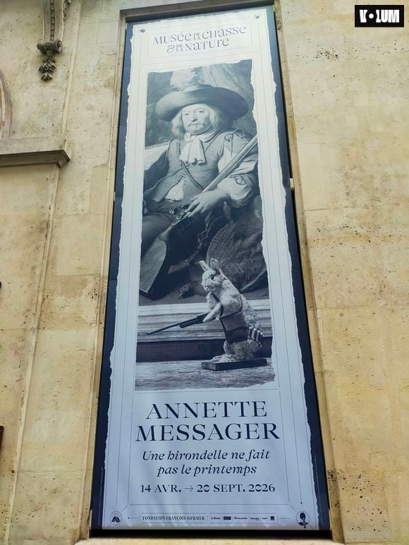 Annette Messager et ses fables de La Fontaine revisitées.