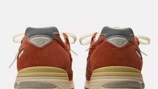 La couleur terre battue de ces baskets New Balance est l'excuse parfaite pour ajouter une touche d'originalité à vos styles printaniers